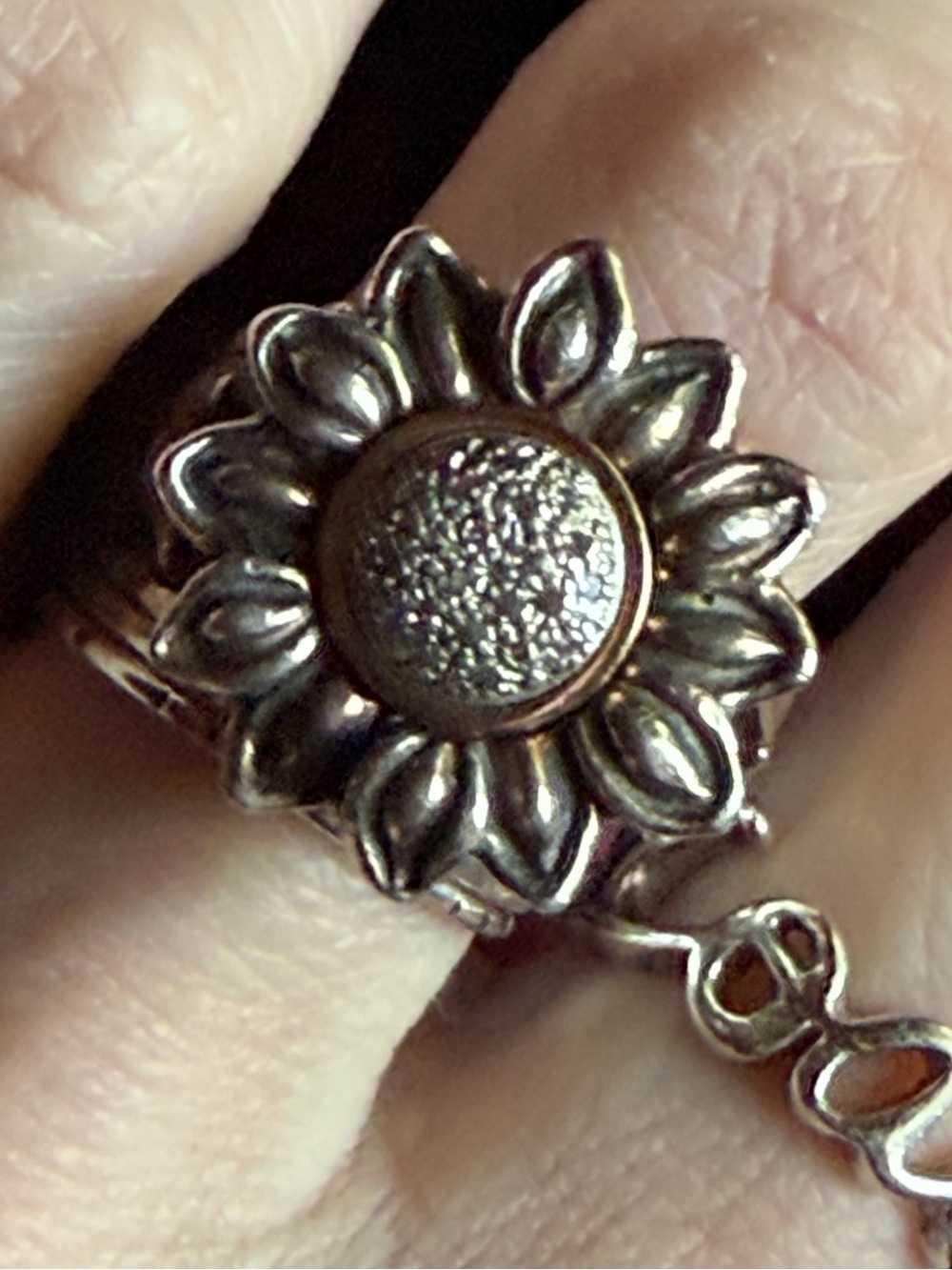 Designer Sterling And 14K Gold Daisy/Sunflower? Ring With Diamond  Chips Ring - Picture 8 of 15